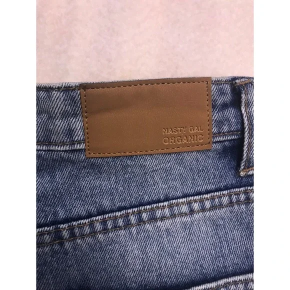 Nasty Gal High Waisted Straight Leg Jeans Blue Front Seam Raw Hem Size 2 25W - Picture 9 of 13